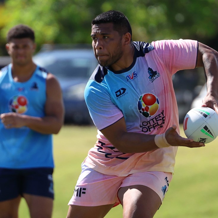 Tongan allegiance put aside for powerful pack battle