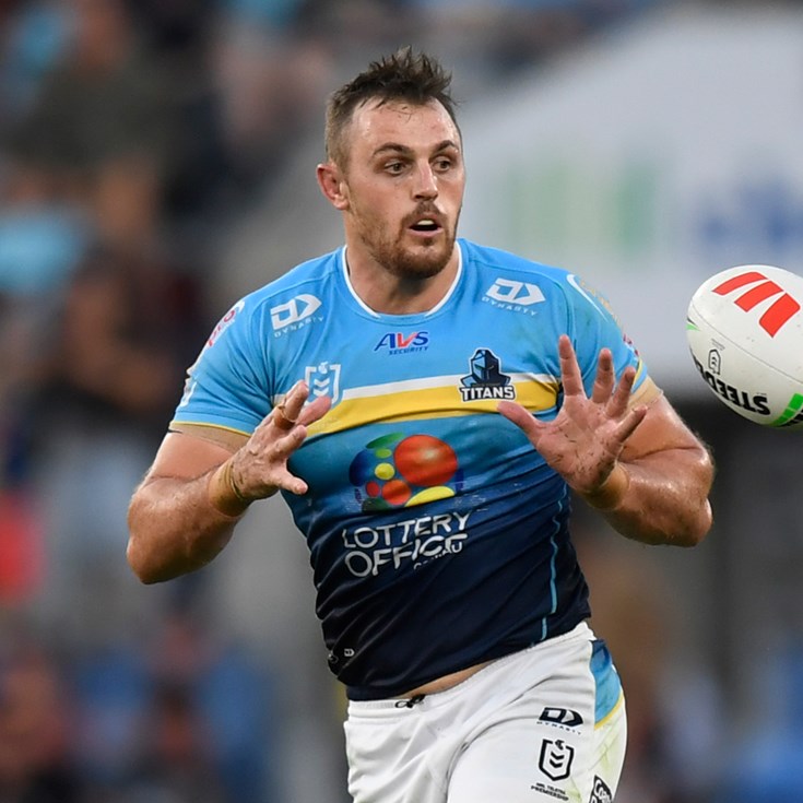 Late mail: Hasler makes forward switch for M1 derby