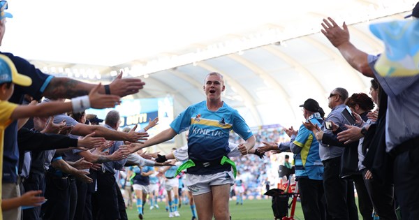 www.titans.com.au