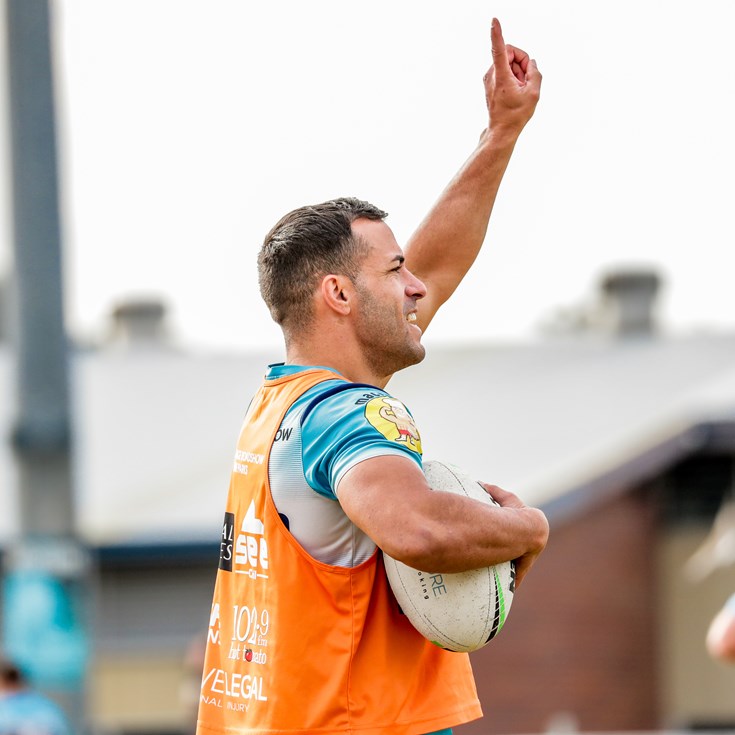 'They sprinted onto the field': Excitement galore for Thompson and Titans at clinic