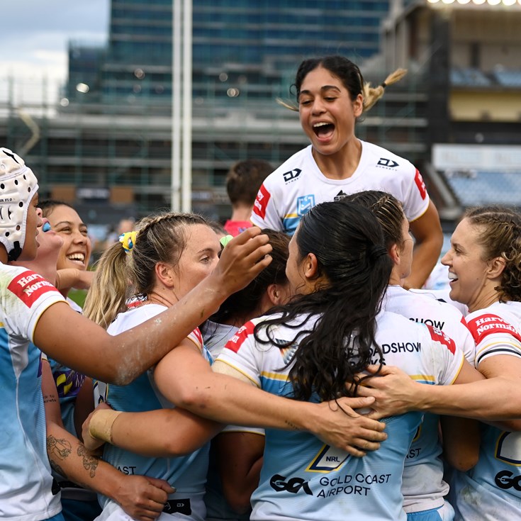 Titans snatch last gasp win against Sharks to continue unbeaten run