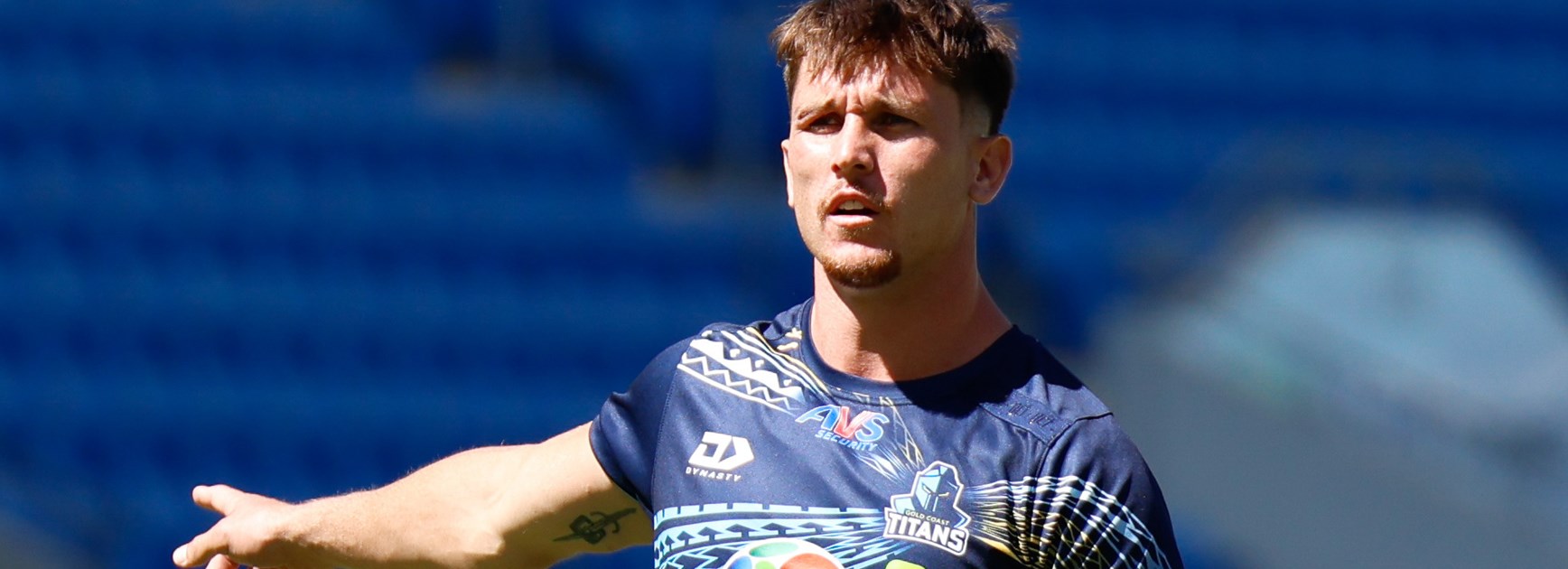 Locked in: Hannay hands debut to dynamic dummy-half against Dragons