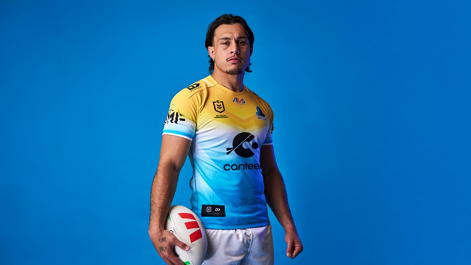 Titans join with The Lottery Office and Canteen for Youth Cancer Awareness Month