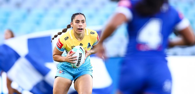 Straight-talking Clarke helping guide Rimoni through breakout NRLW season