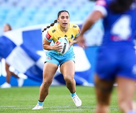 Straight-talking Clarke helping guide Rimoni through breakout NRLW season