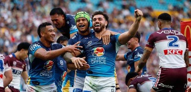Titans shine in sweeping Sunday success