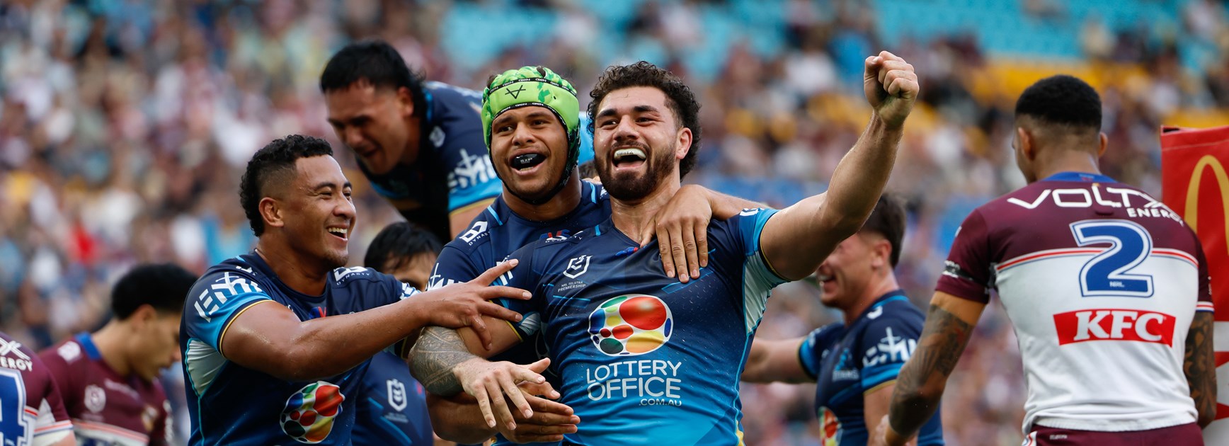 Titans shine in sweeping Sunday success