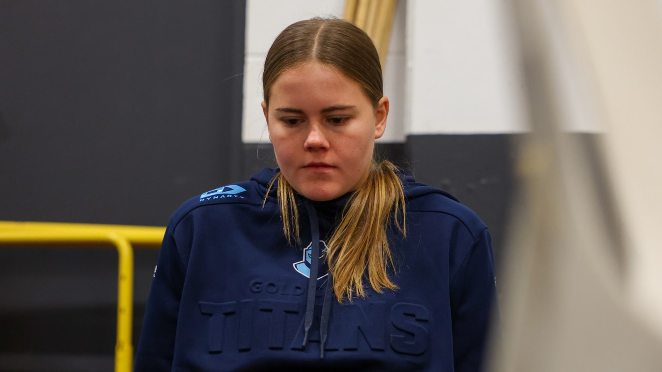 Late mail: Young gun to start in front row switch