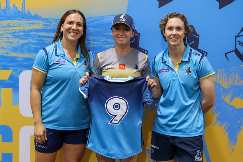 Under 19 Girls: Emma Barnes