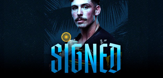 Titans hook Panther: Sommerton signs on