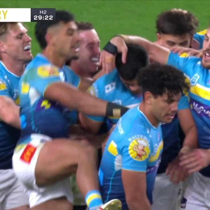 Kelly gets cheeky with Fifita