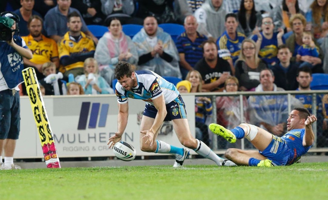 ANTHONY DON - PHOTO : CHARLES KNIGHT - SMPIMAGES.COM - NRL ROUND 20 -  GOLD COAST TITANS v PARRAMATTA EELS, 26th JULY 2014. This image is for Editorial Use Only. Any further use or individual sale of the image must be cleared by application to the Manager Sports Media Publishing (SMP Images).