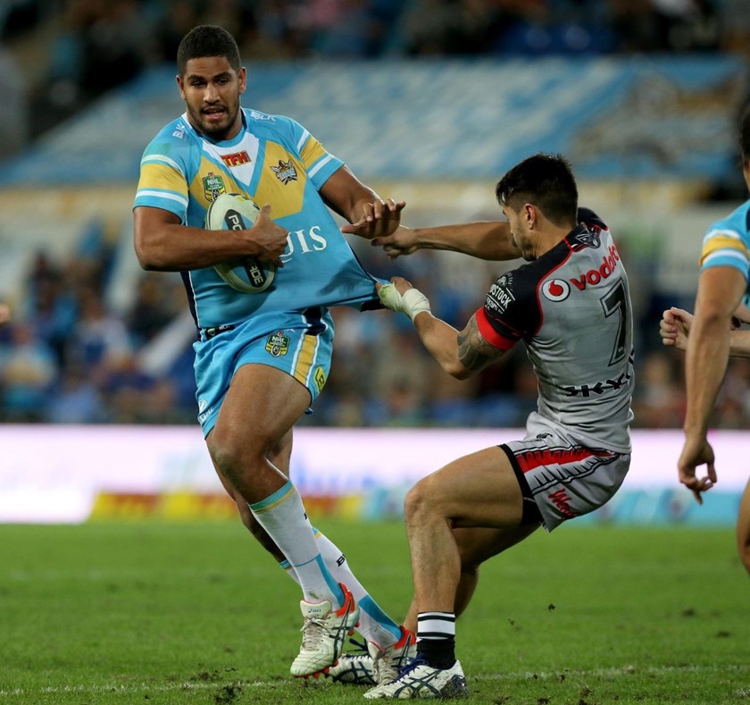 Nene MacDonald : Digital Image by Charles Knight copyright Â© nriphotos. NRL Rugby League, Gold Coast Titans v NZ Warriors at Cbus Super Stadium, Gold Coast, June 20th, 2015.