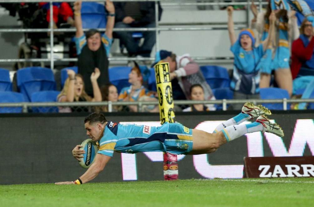 James Roberts scores his try  : Digital Image by Charles Knight copyright Â© NRLphotos. NRL Rugby League, Gold Coast Titans v Parramatta Eels, Cbus Super Stadium, August 3rd, 2015.