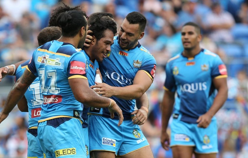 Competition - NRL Premiership 
Round - Round 07
Teams â Gold Coast Titans v St. George Dragons
Date â 16th April 2016 
Venue â Cbus Super Stadium, Robina, QLD 
Photographer â Charles Knight
