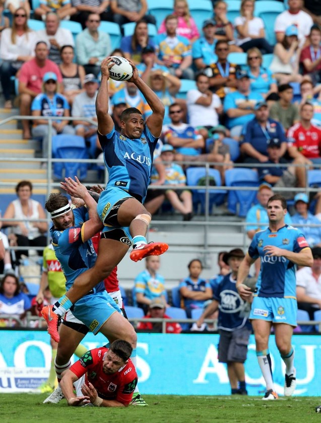 Competition - NRL Premiership 
Round - Round 07
Teams â Gold Coast Titans v St. George Dragons
Date â 16th April 2016 
Venue â Cbus Super Stadium, Robina, QLD 
Photographer â Charles Knight
