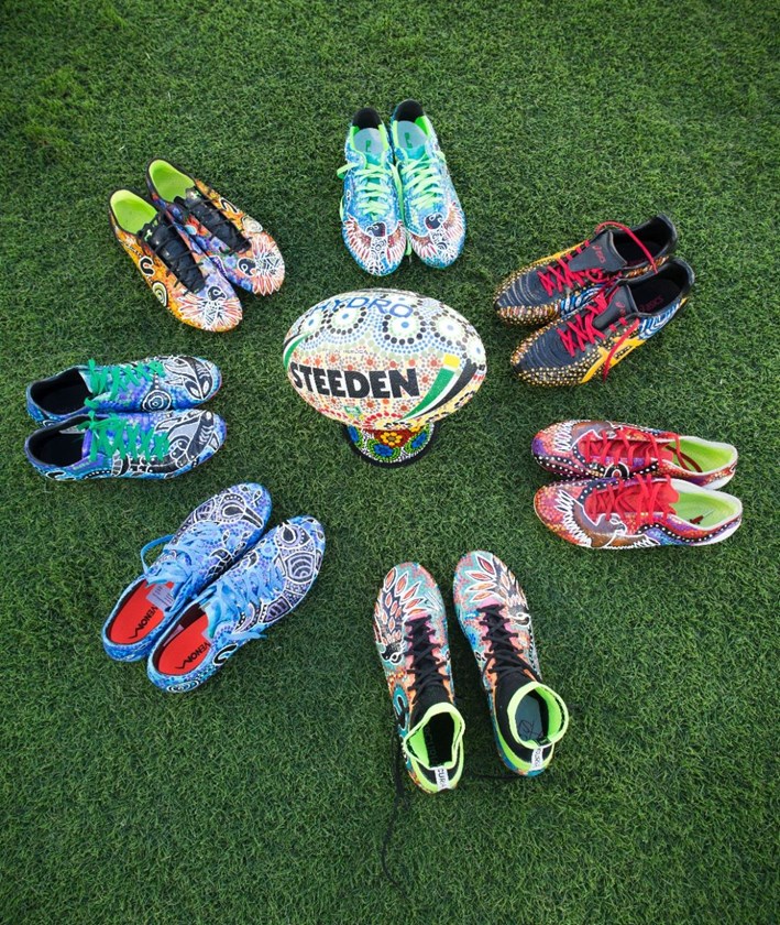 Competition - NRL Premiership 
Round - Round 10
Teams â Gold Coast Titans v Sydney Roosters
Date â 16th May 2016 
Venue â Cbus Super Stadium, Robina, QLD 
Photographer â Charles Knight
