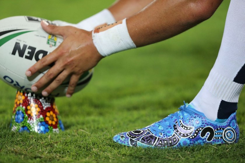 Competition - NRL Premiership 
Round - Round 10
Teams â Gold Coast Titans v Sydney Roosters
Date â 16th May 2016 
Venue â Cbus Super Stadium, Robina, QLD 
Photographer â Charles Knight
