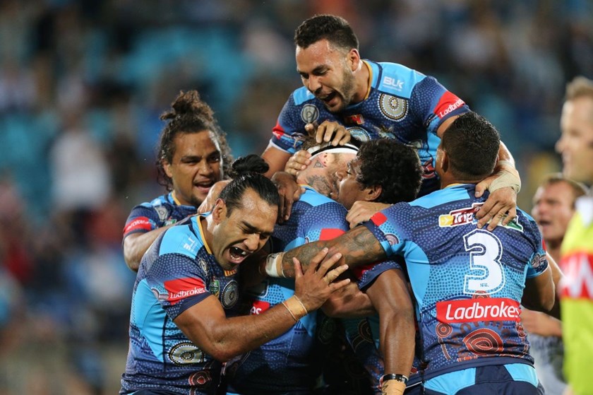 Competition - NRL Premiership 
Round - Round 10
Teams â Gold Coast Titans v Sydney Roosters
Date â 16th May 2016 
Venue â Cbus Super Stadium, Robina, QLD 
Photographer â Charles Knight
