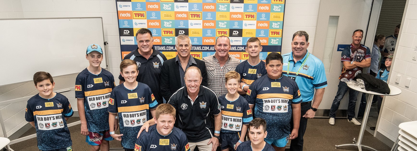 Gold Coast Old Boys Celebrate Their Local Junior Footy Heroes