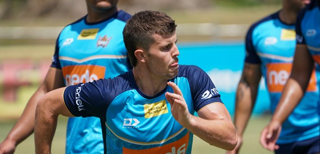 Sexton playing the long game in race for NRL debut