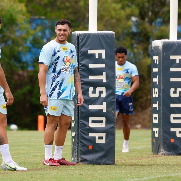 Fa'asuamaleaui fit and firing after off-season surgery